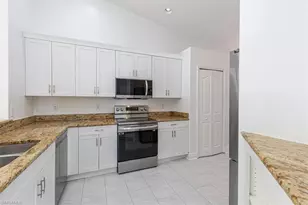 5446 Whitten Dr, Naples, FL 34104 - Photo 9