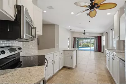 28207 Islet Trl, Bonita Springs, FL 34135 - Photo 11