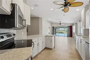 28207 Islet Trail, Bonita Springs, FL 34135 - Photo 11