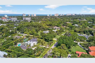 111 Caribbean Rd, Naples, FL 34108 - Photo 49