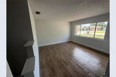 937 SW 52nd St, Cape Coral, FL 33914 - Photo 3