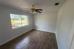 937 SW 52nd St, Cape Coral, FL 33914 - Photo 9