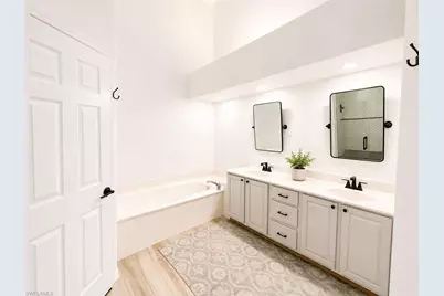 27123 Kindlewood Ln, Bonita Springs, FL 34134 - Photo 15