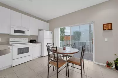 3280 Lindsey Ln #5, Naples, FL 34109 - Photo 7