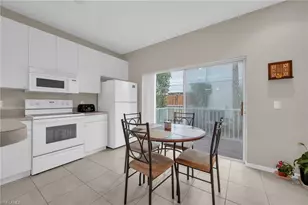 3280 Lindsey Ln, Naples, FL 34109 - Photo 7
