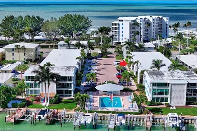 2100 Gulf Shore Blvd N #107, Naples, FL 34102 - Photo 1