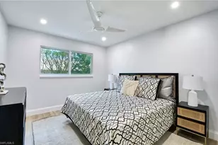 2100 Gulf Shore Blvd N, Naples, FL 34102 - Photo 19