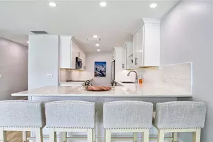 2100 Gulf Shore Blvd N, Naples, FL 34102 - Photo 11