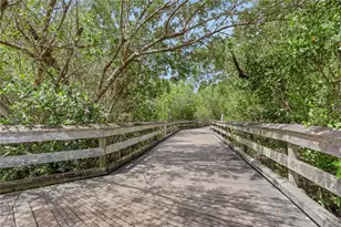 7117 Pelican Bay Blvd, Naples, FL 34108 - Photo 33