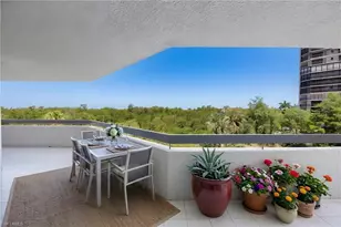 6001 Pelican Bay Blvd, Naples, FL 34108 - Photo 19