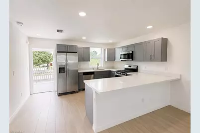3815 Chiquita Blvd S, Cape Coral, FL 33914 - Photo 19