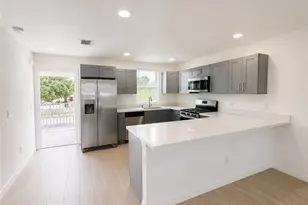 3815 Chiquita Blvd S, Cape Coral, FL 33914 - Photo 19