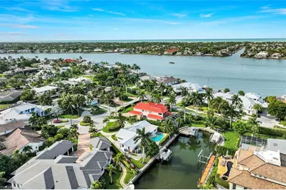 1250 Tuna Ct, Naples, FL 34102 - Photo 3