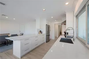 1250 Tuna Ct, Naples, FL 34102 - Photo 9