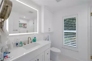 1250 Tuna Ct, Naples, FL 34102 - Photo 21