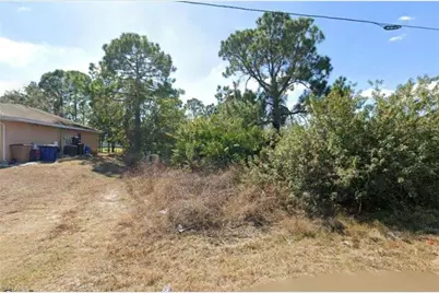 2709 42nd St W, Lehigh Acres, FL 33971 - Photo 5