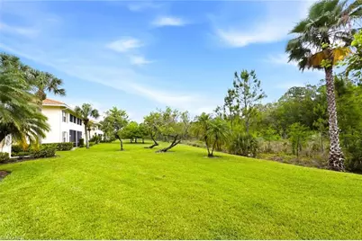357 Robin Hood Cir #202, Naples, FL 34104 - Photo 21