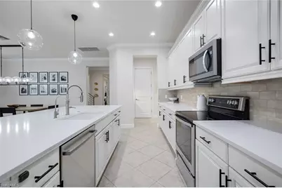 4118 Raffia Dr, Naples, FL 34119 - Photo 9