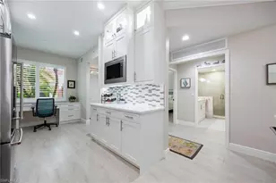 2400 Bayou Ln, Naples, FL 34112 - Photo 3