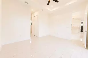 921 Martha Ave S, Lehigh Acres, FL 33974 - Photo 17