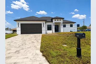 921 Martha Ave S, Lehigh Acres, FL 33974 - Photo 5