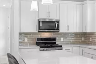 20549 Pebble Gln Dr, Estero, FL 33928 - Photo 5