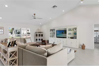 1609 Villa Ct, Marco Island, FL 34145 - Photo 5
