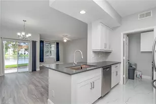 4710 St Croix Ln, Naples, FL 34109 - Photo 9