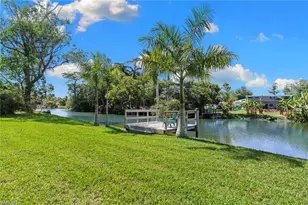 61 Constitution Dr, Naples, FL 34112 - Photo 5
