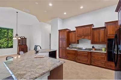 61 Constitution Dr, Naples, FL 34112 - Photo 23