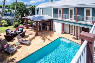 374 14th Ave S, Naples, FL 34102 - Photo 3