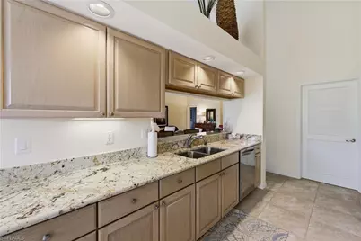 27038 Oakwood Lake Dr, Bonita Springs, FL 34134 - Photo 11