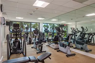 10951 Gulf Shore Dr, Naples, FL 34108 - Photo 13