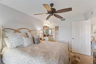 1375 Mainsail Dr, Naples, FL 34114 - Photo 23