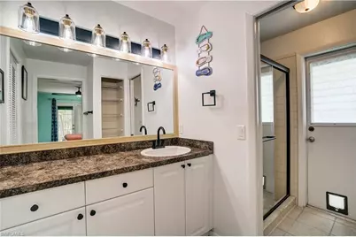 601 SE 23rd Ave, Cape Coral, FL 33990 - Photo 17