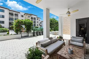 1030 3rd Ave S, Naples, FL 34102 - Photo 13