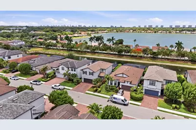 7195 Wilton Dr, Naples, FL 34109 - Photo 47