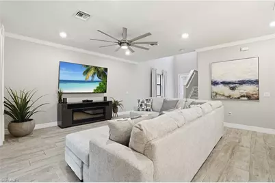 7195 Wilton Dr, Naples, FL 34109 - Photo 9