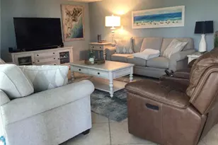 195 Peppermint Ln W, Naples, FL 34112 - Photo 9