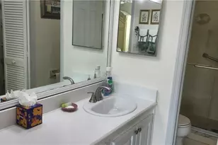 219 Fox Glen Dr, Naples, FL 34104 - Photo 13