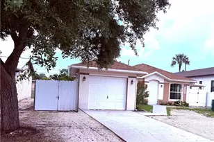 3586 Seagrape Ave, Naples, FL 34104 - Photo 1