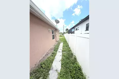 3586 Seagrape Ave, Naples, FL 34104 - Photo 25