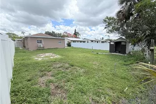 3586 Seagrape Ave, Naples, FL 34104 - Photo 41