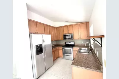 3586 Seagrape Ave, Naples, FL 34104 - Photo 17