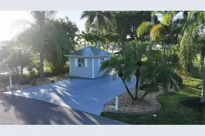 10030 Parkwood Dr, Fort Myers, FL 33905 - Photo 5