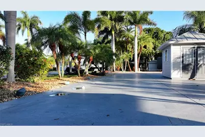 10030 Parkwood Dr, Fort Myers, FL 33905 - Photo 19