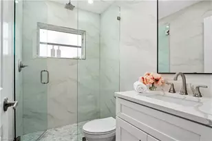 1719 Camelia Ln, Naples, FL 34105 - Photo 9