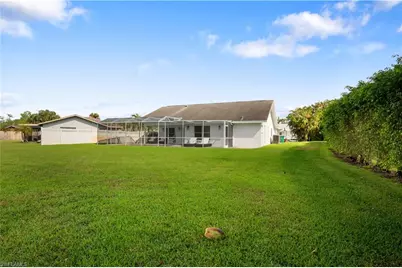 1719 Camelia Ln, Naples, FL 34105 - Photo 37