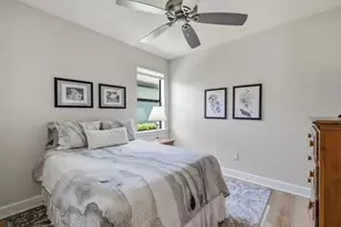 4010 E Hampton Cir, Alva, FL 33920 - Photo 17