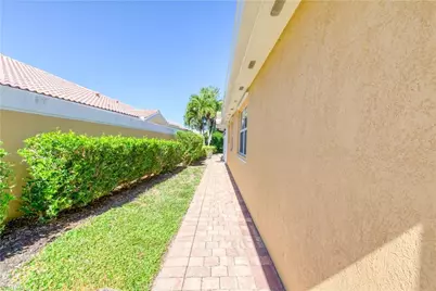 7390 Emilia Ln, Naples, FL 34114 - Photo 23